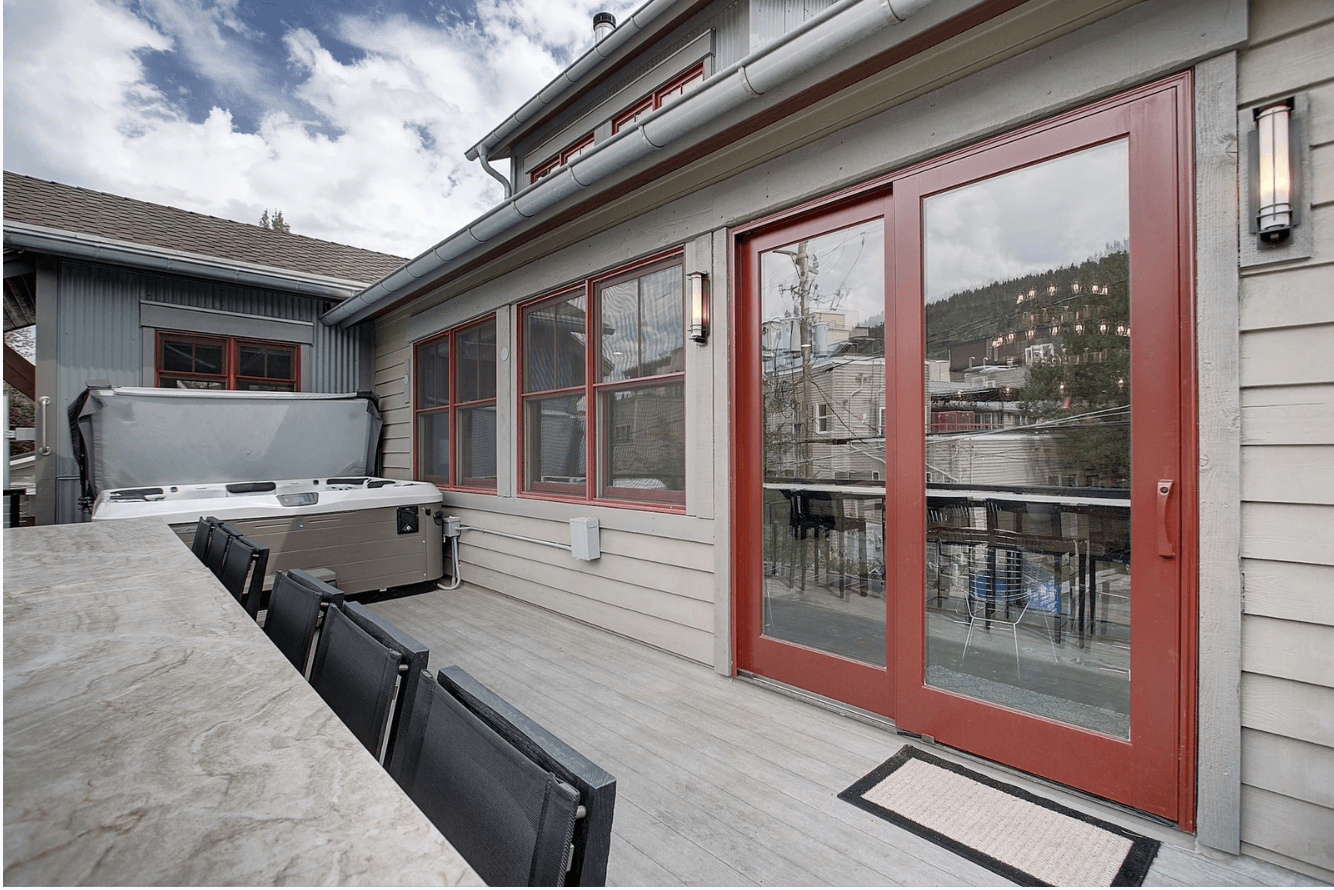 Main Street Escape - Image 24