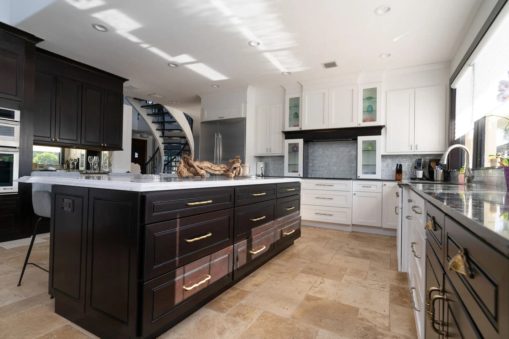 Isaac Villa - Image 5