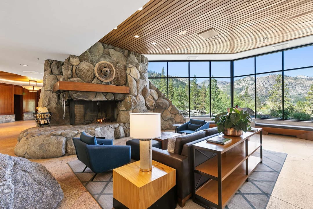 Everline Condo #400 - Image 17