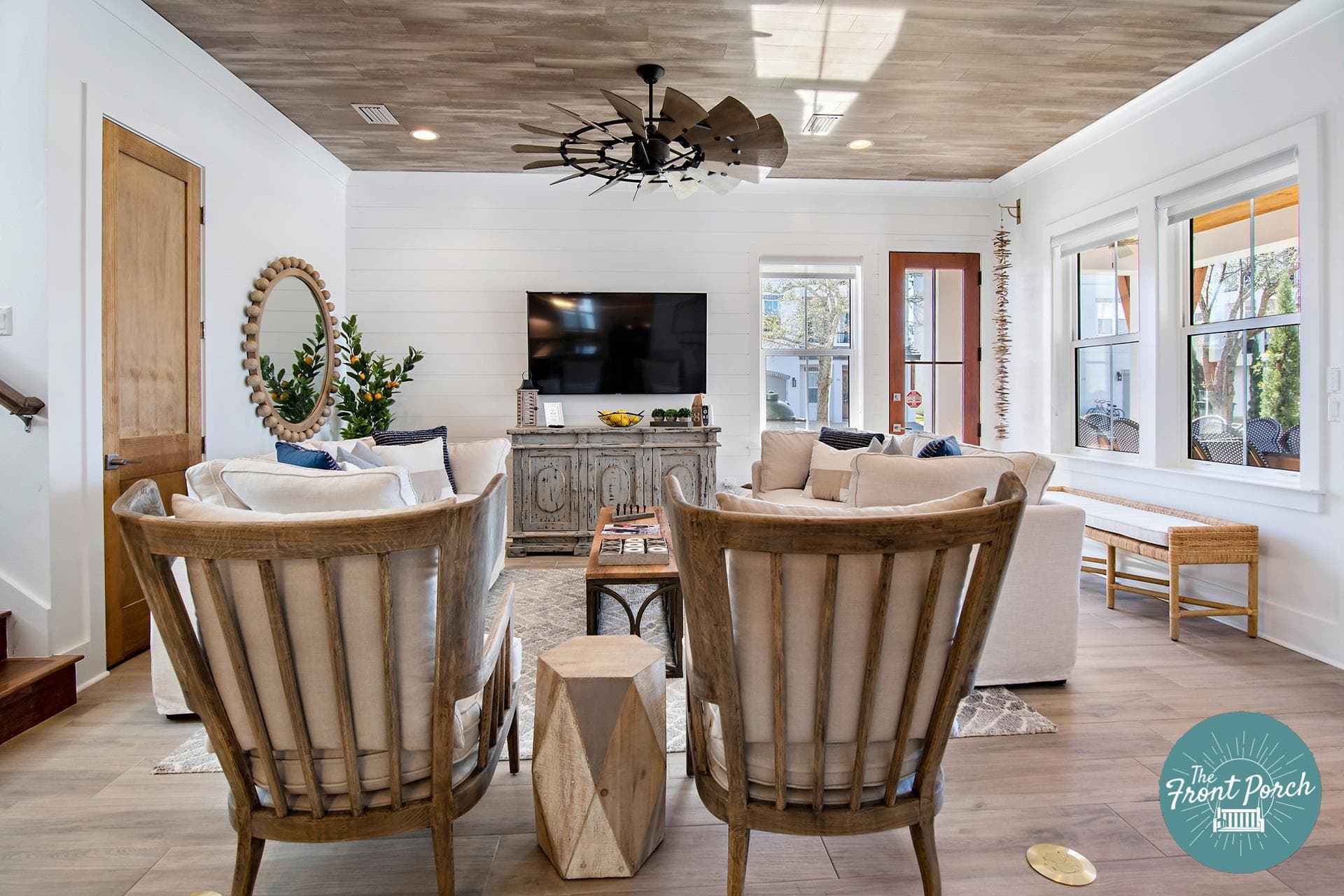 Front Porch Manor - Image 7