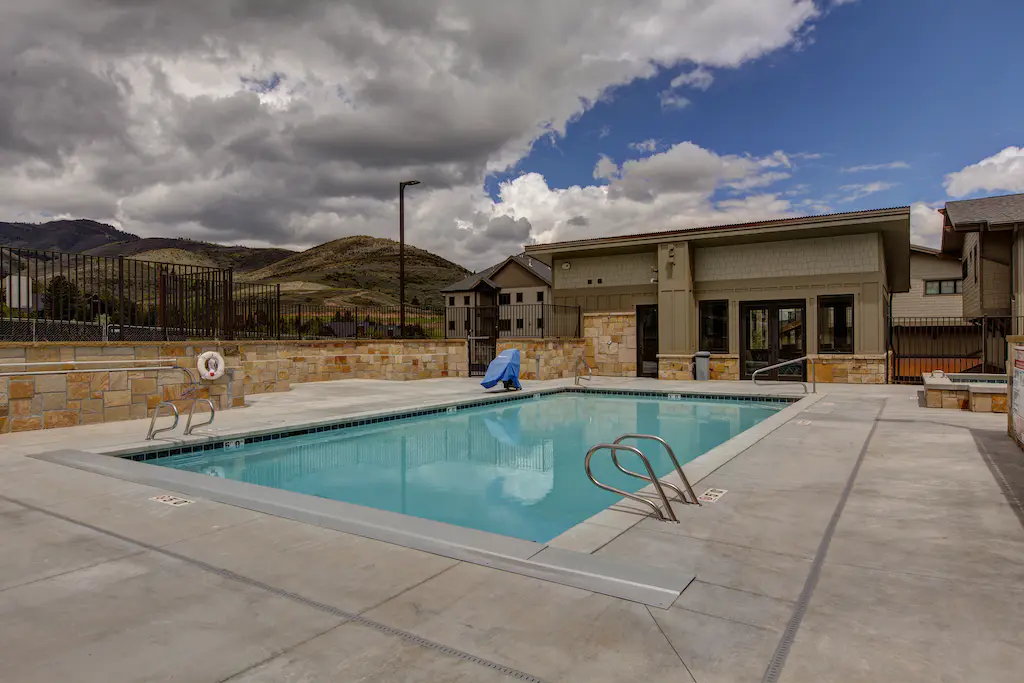 Blackstone Retreat Home - Image 29