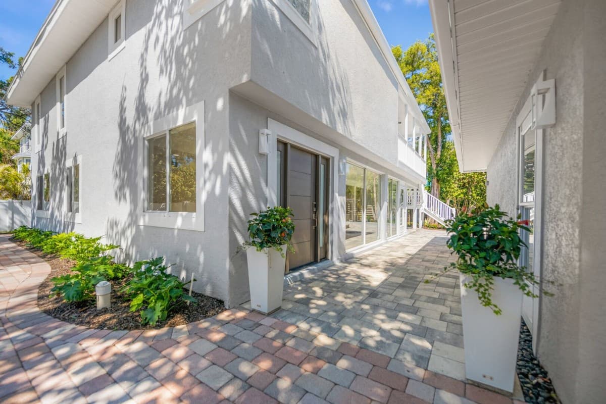 Shore Thing - Image 37