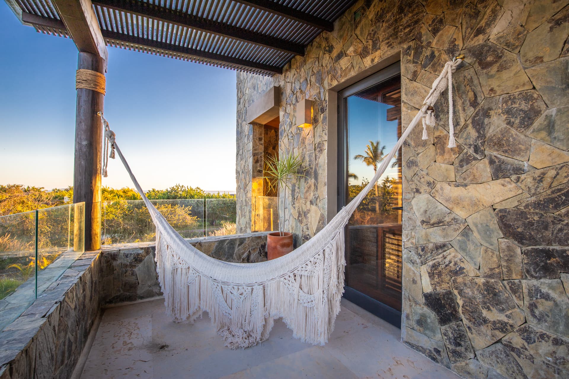 Tau Residences #412 - Image 11