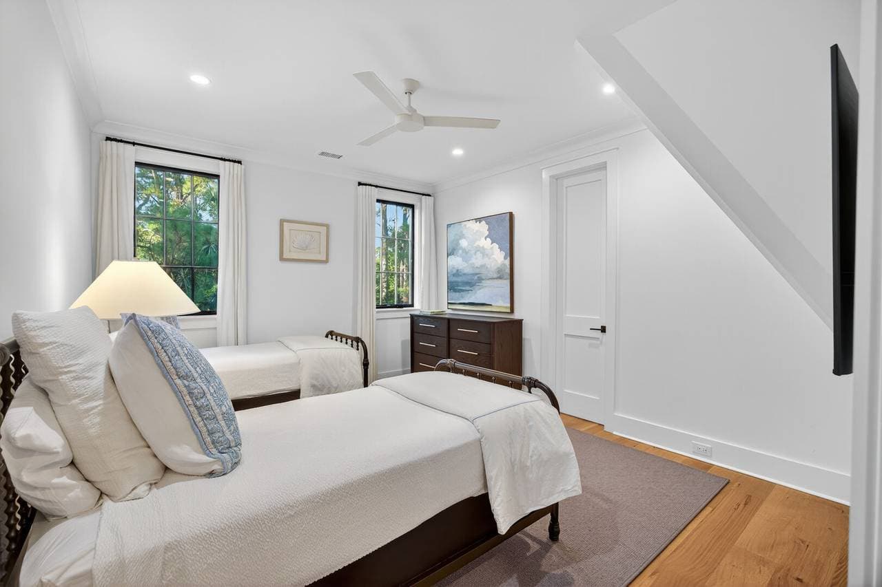 Snowy Egret Lane - Image 31