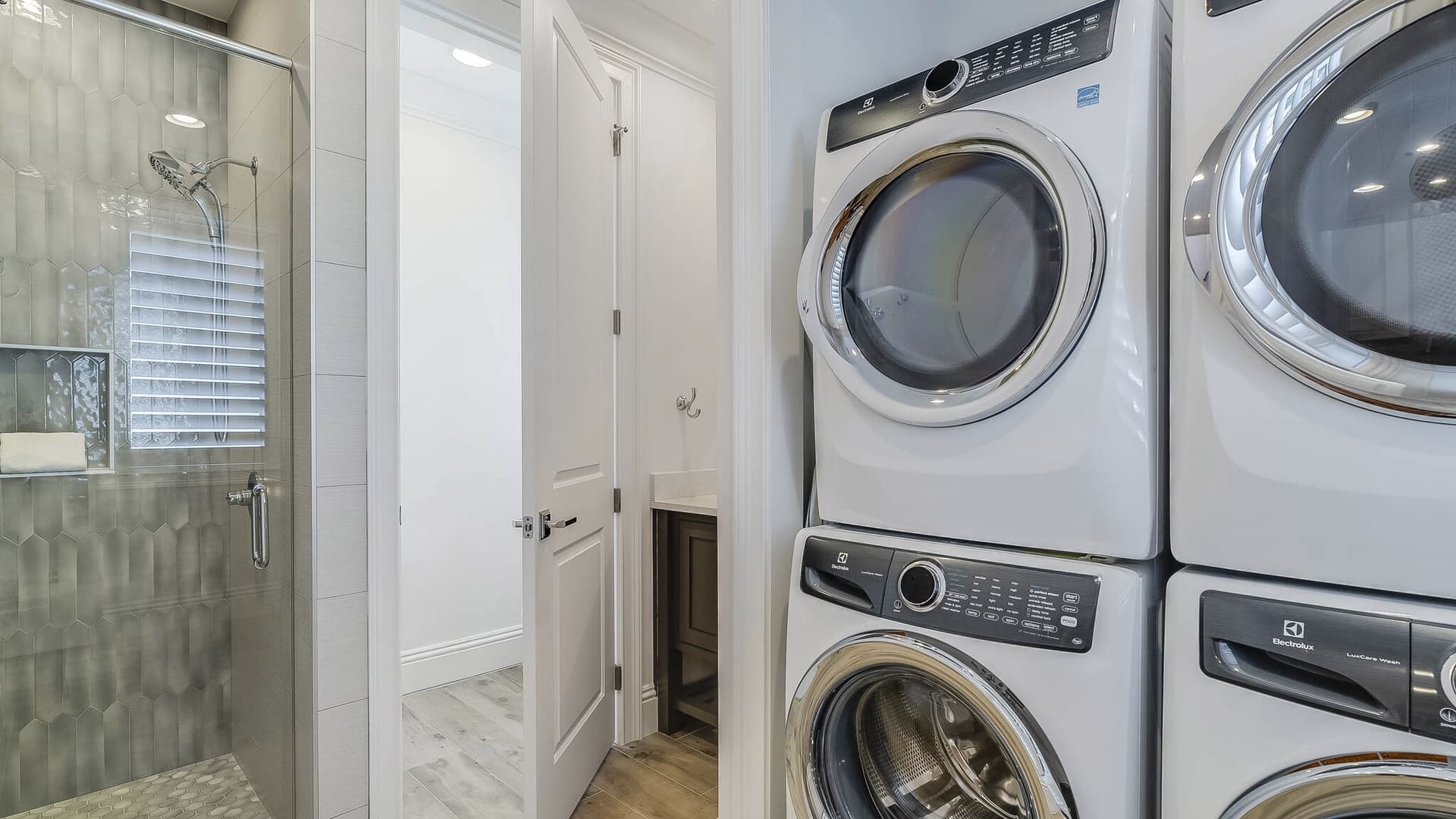 Azzurro Moon - Image 19