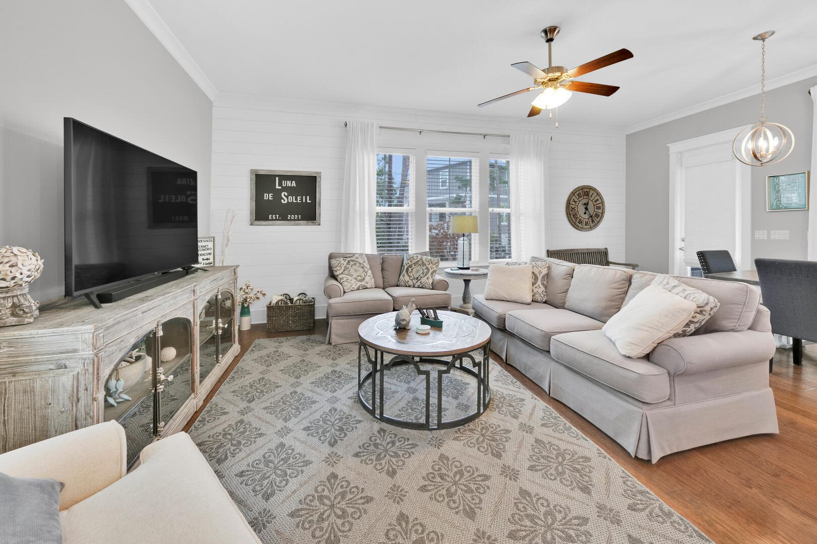 Luna De Soleil - Image 17