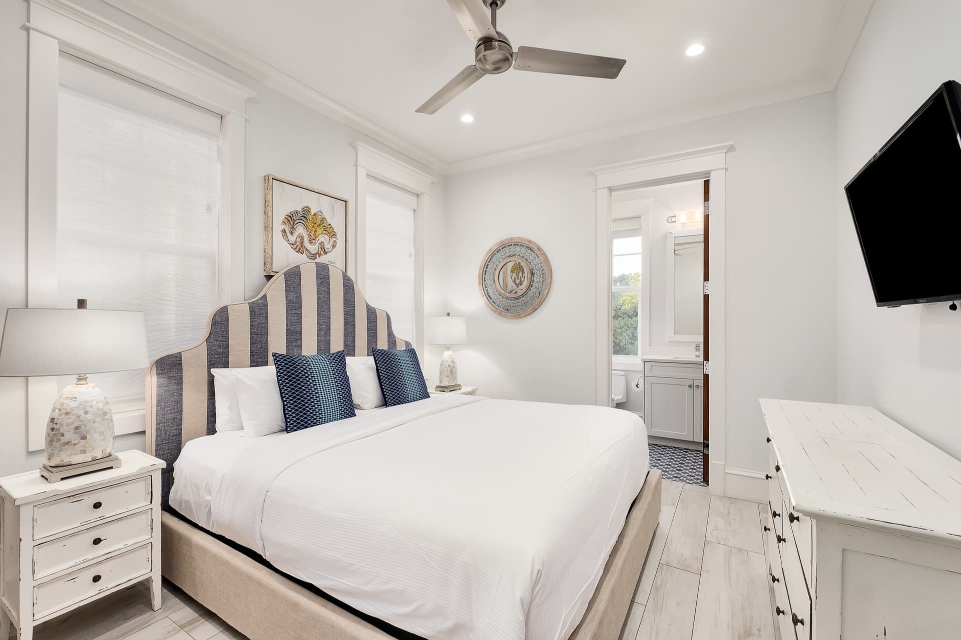 Oasis at Park Row Manor - Image 23