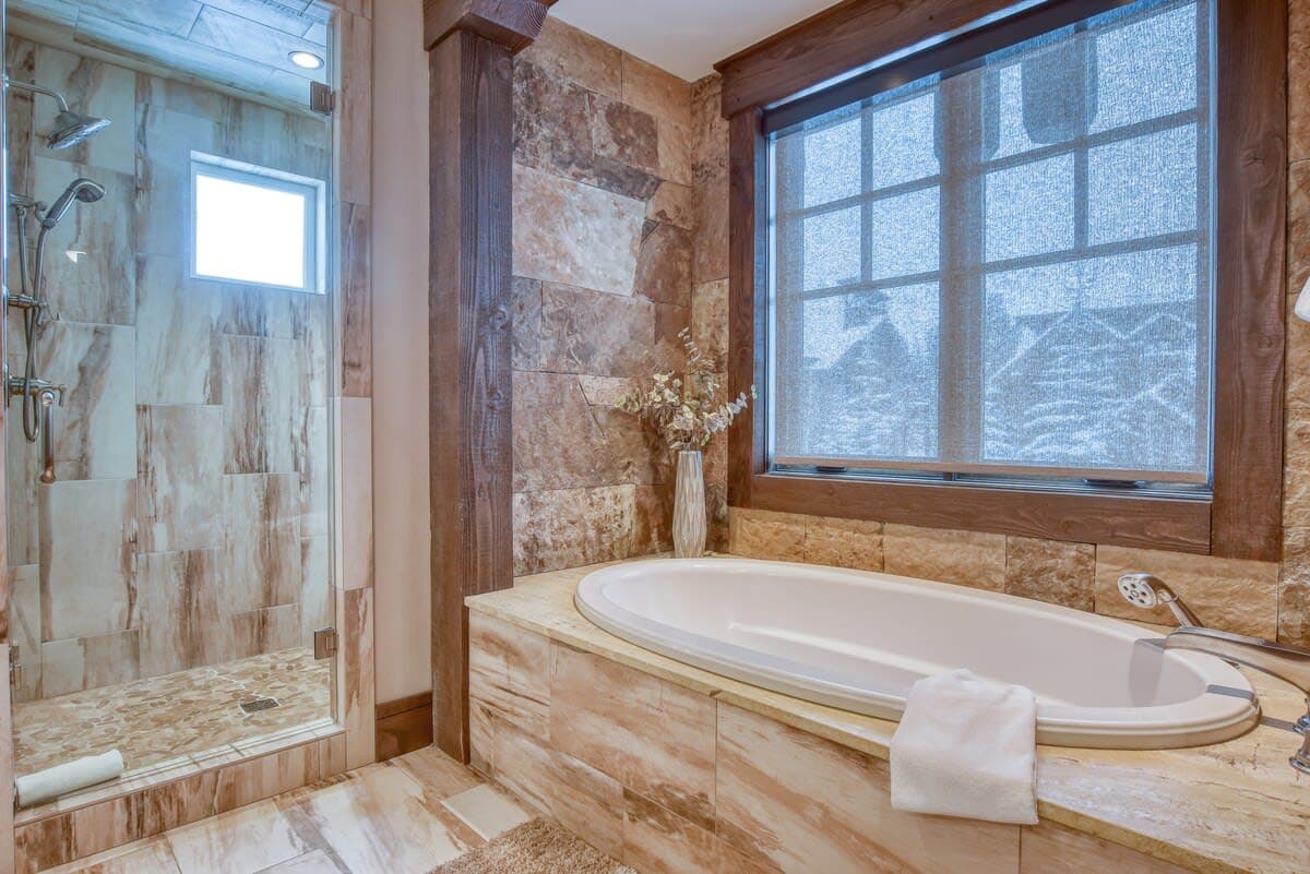 Gondola Ridge Haven - Image 15