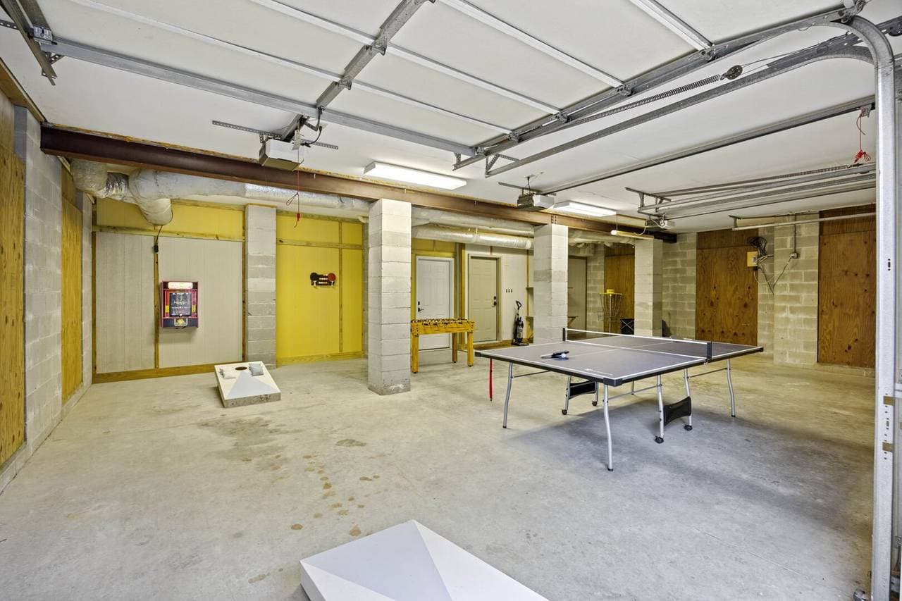 Otter Island Getaway - Image 43