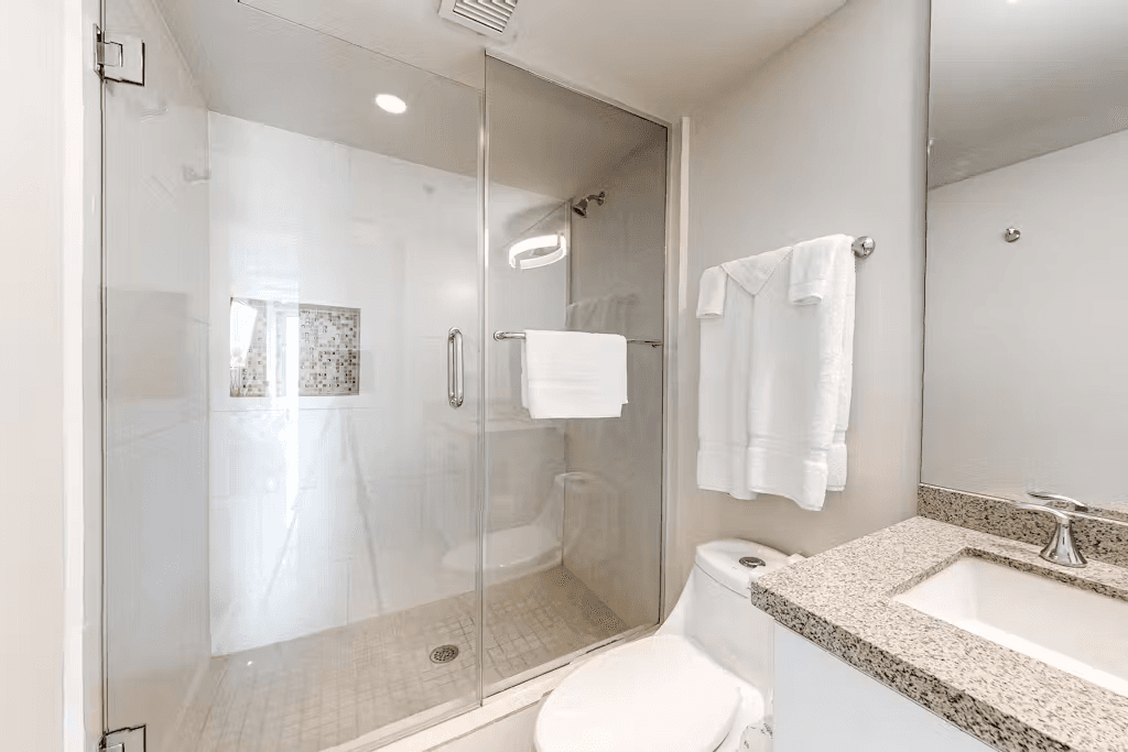 Solare Tower #705 - Image 7