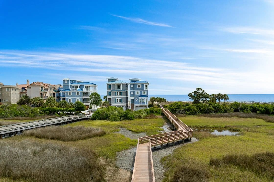 Bradley Circle #24 - Image 3