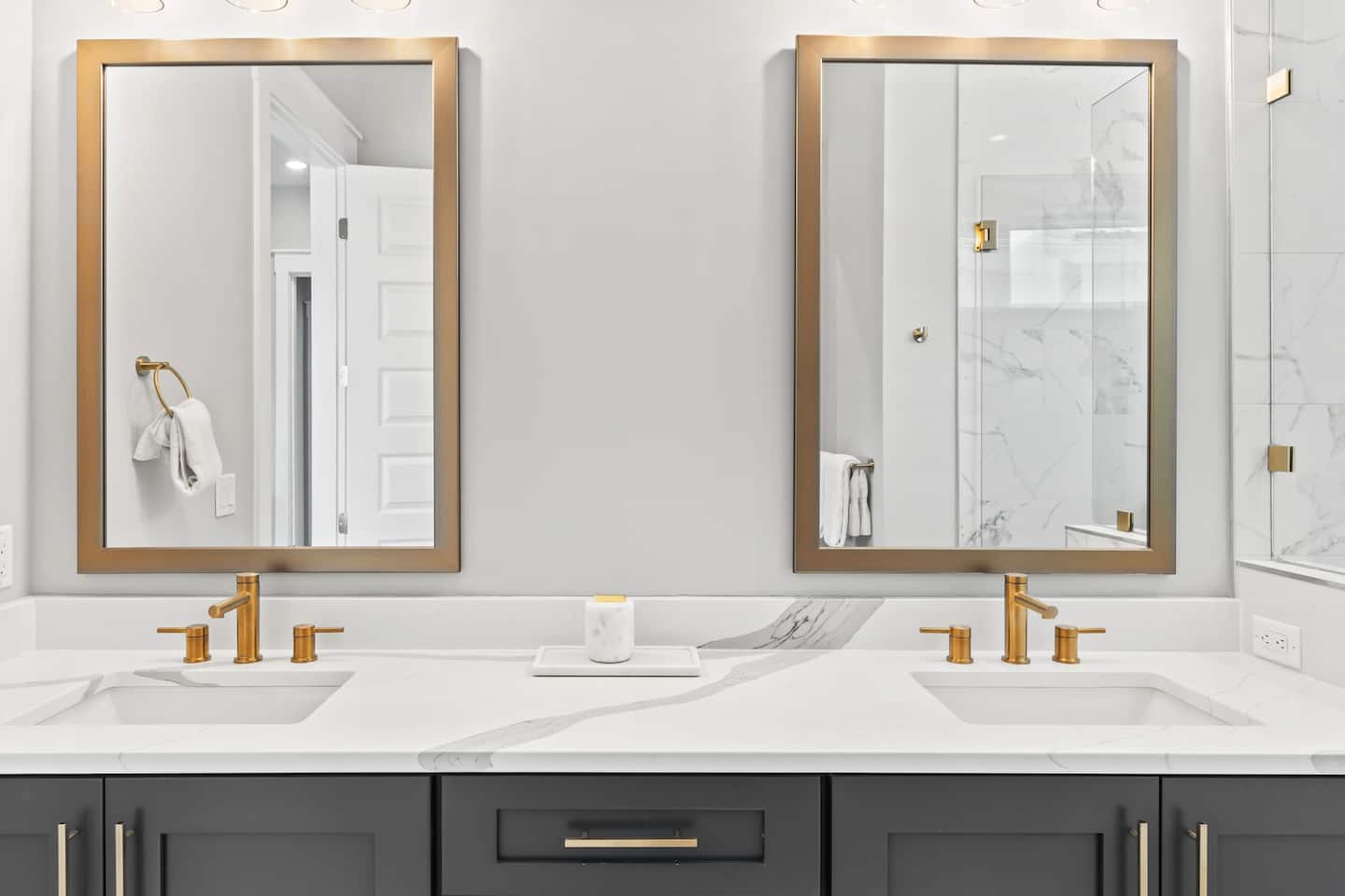 Sea Dweller - Image 38