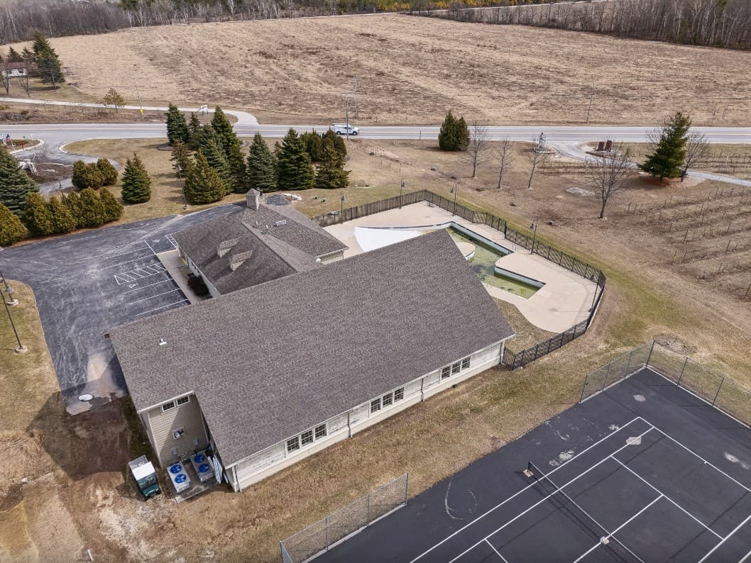 Glenlo Vines - Image 94