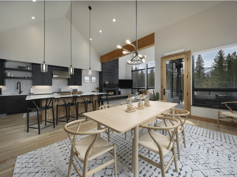 Whale's Tail Watch - Image 5