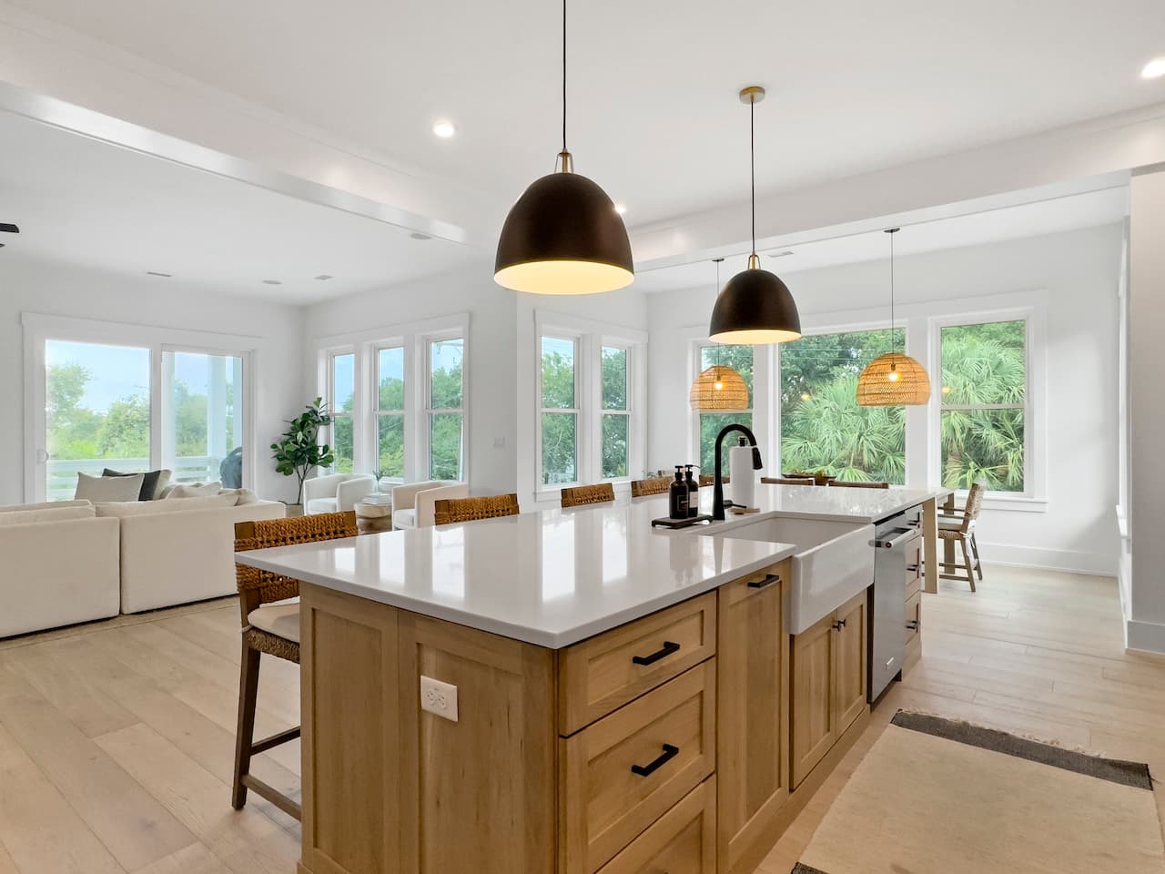 Amalfi Palms - Image 16