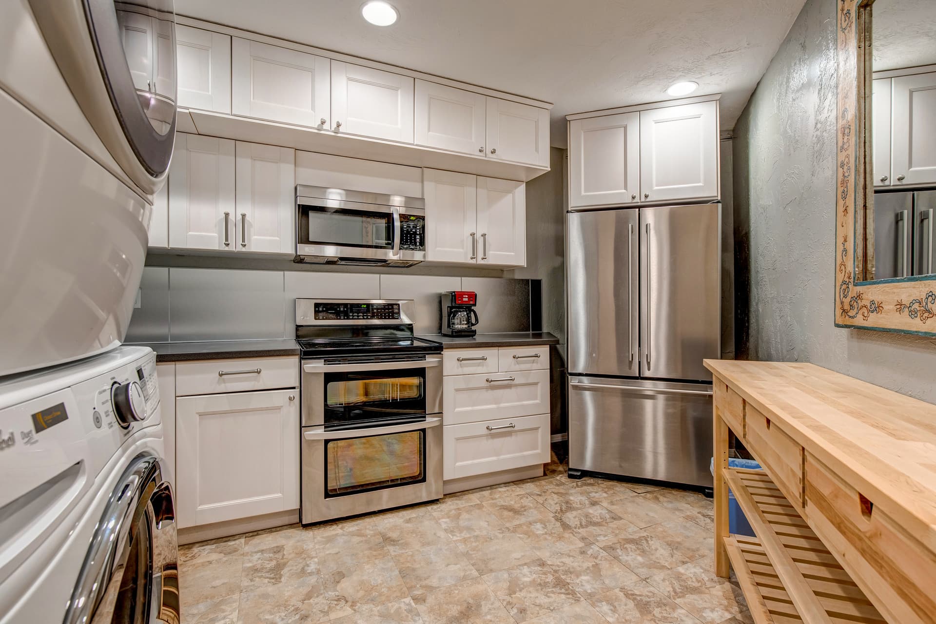 Mountain Hillside Manor - Image 21