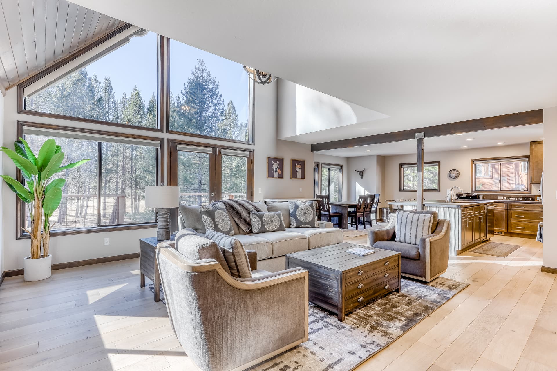 Meadowview Home - Image 2