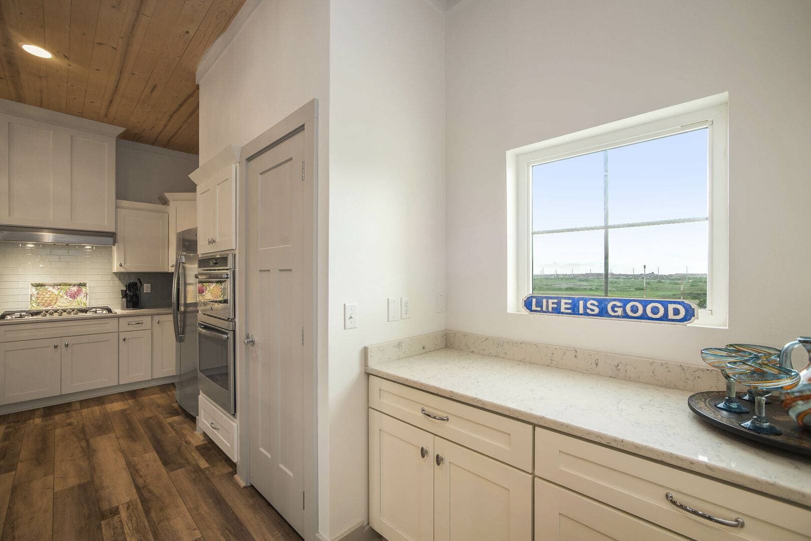 Marina Del Bell - Image 17