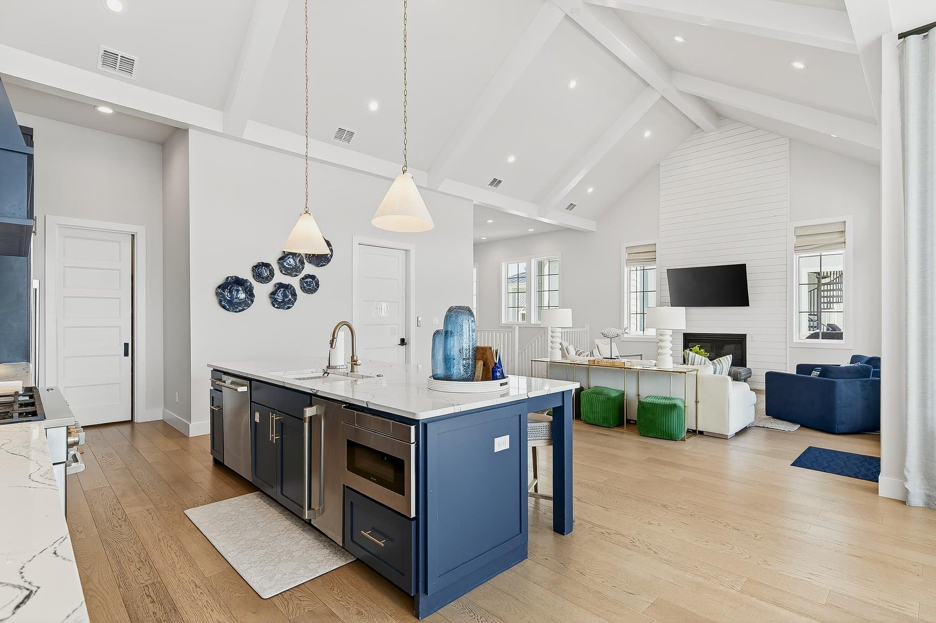 Uncharted - Image 11