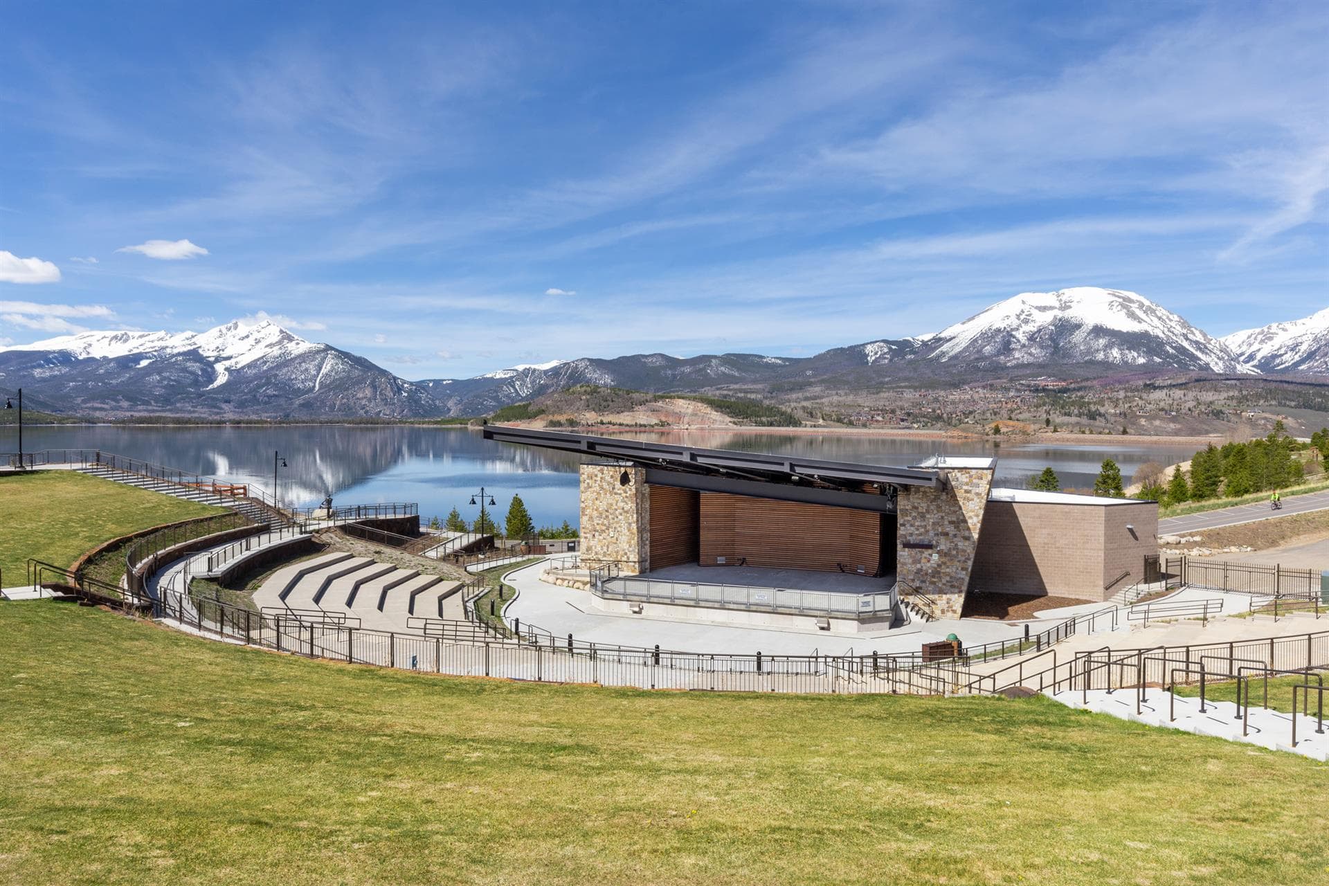 Breezy Meadow - Image 27