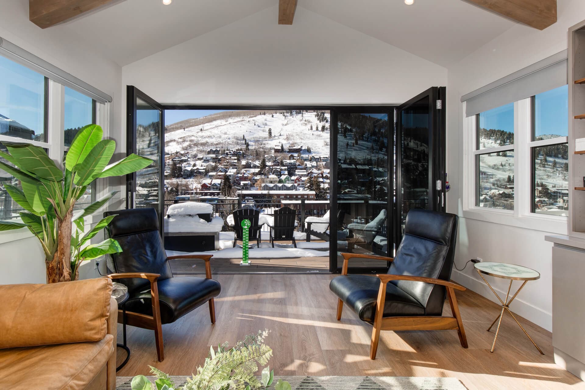 Upper Main #237 - Image 4