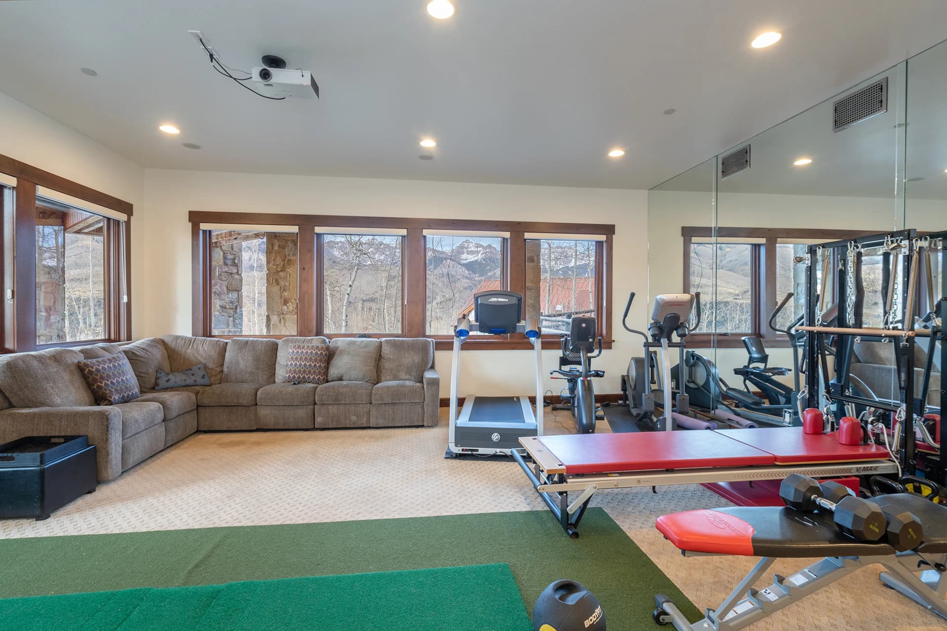 San Sophia Manor - Image 4