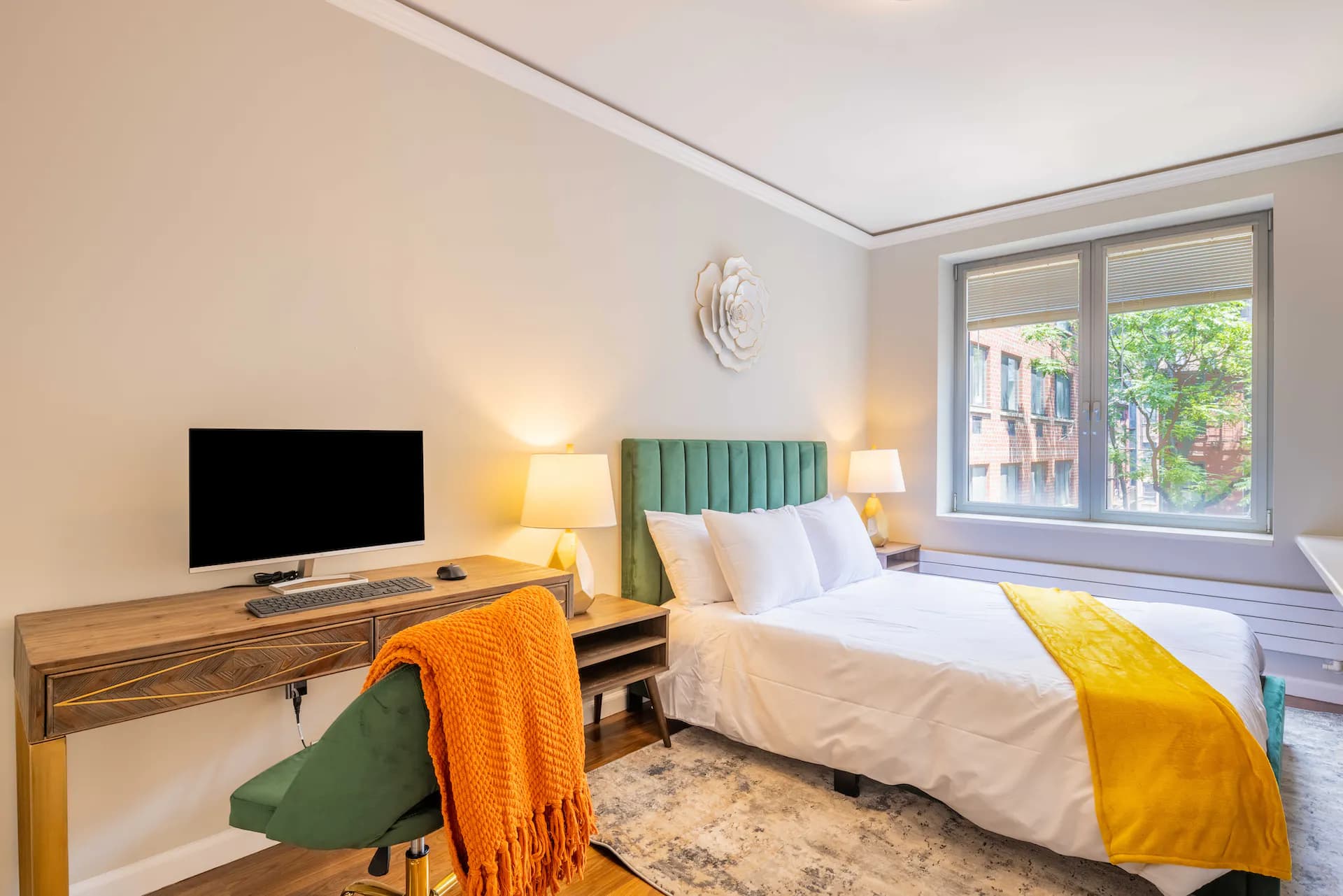 Gotham House III - Image 12