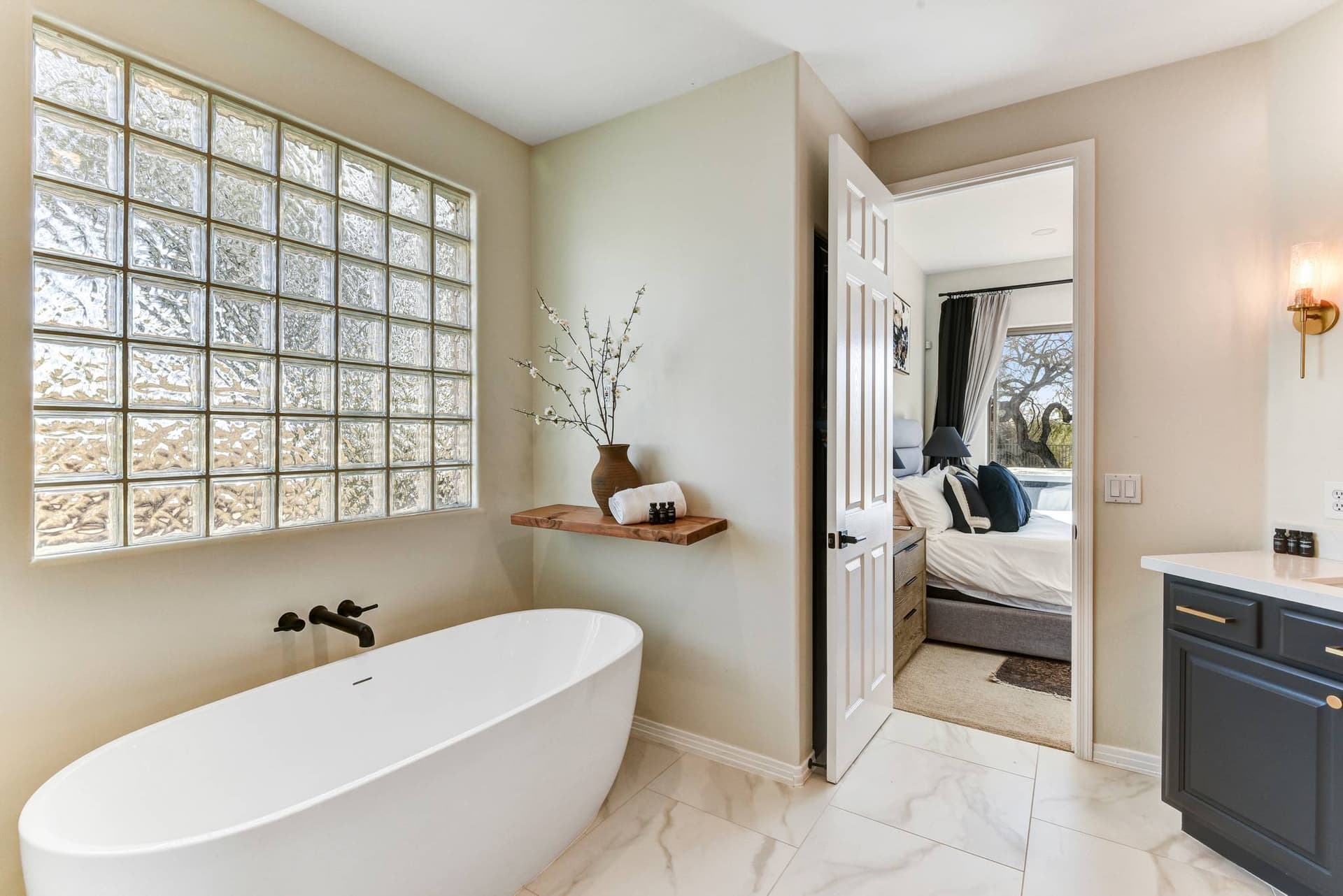 Pinnacle Peak Escape - Image 38