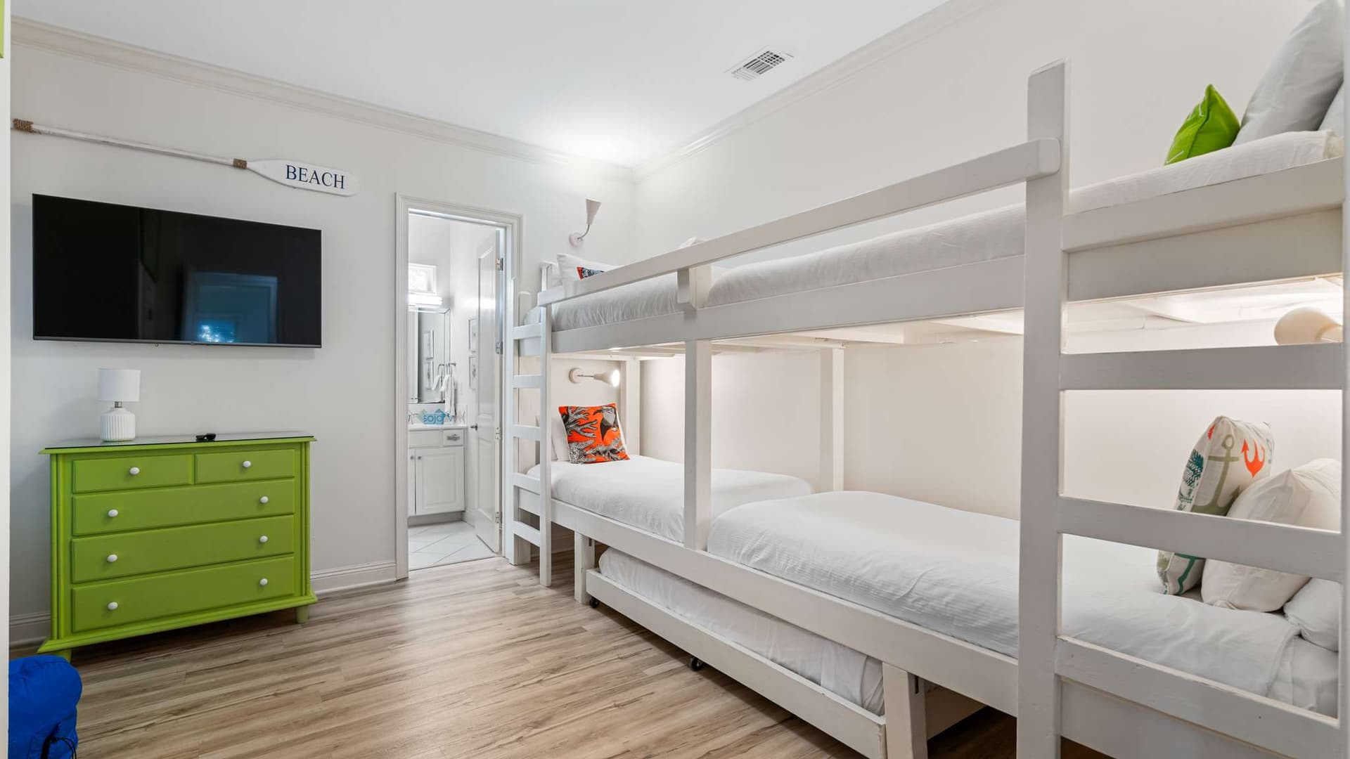 Hog Heaven - Image 19