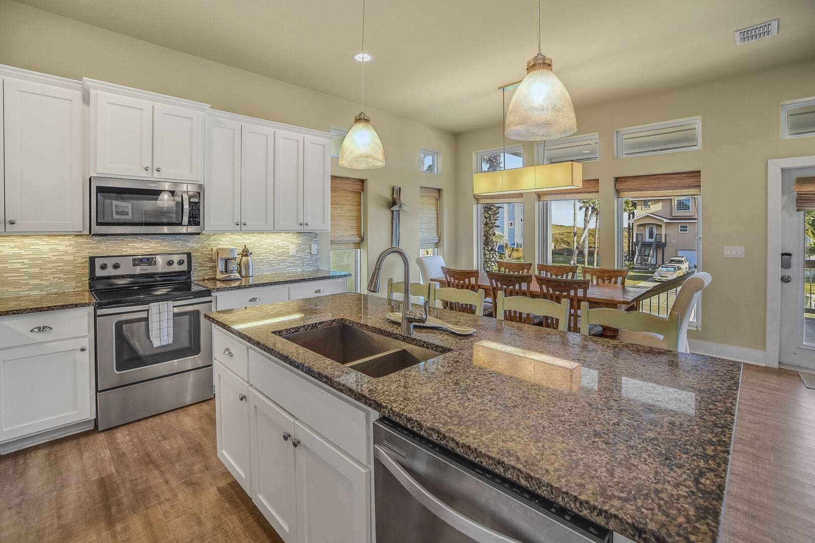 Gone Coastal House - Image 17