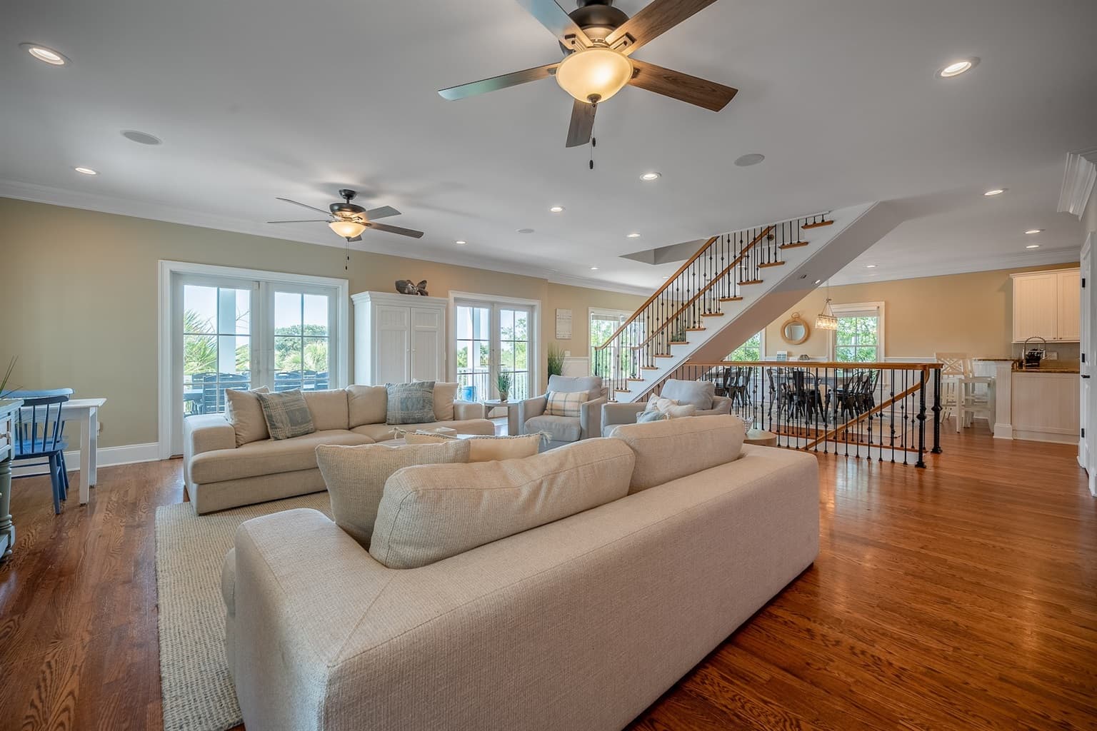 Beach Retreat - Image 4