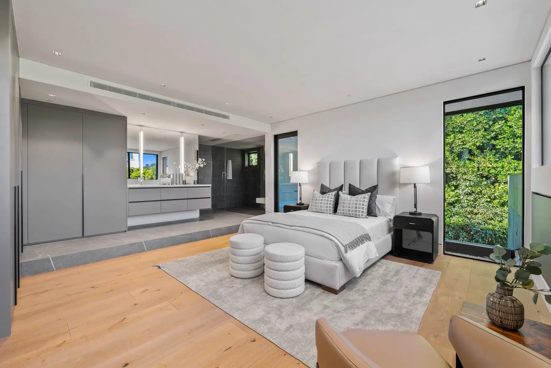 Forza Modern - Image 27