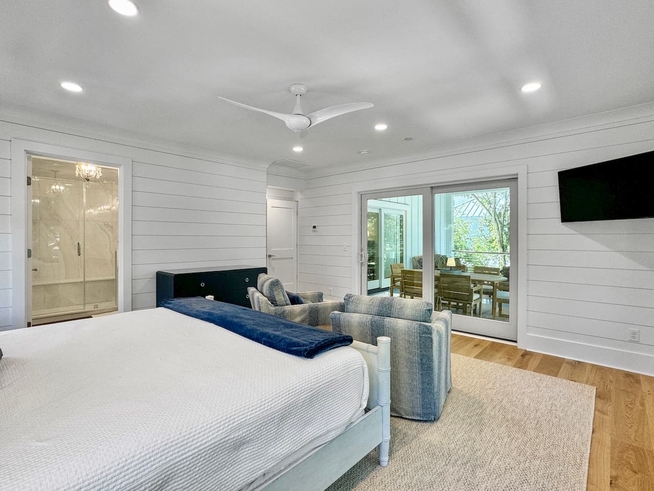 Cameron by the Sea - Image 31