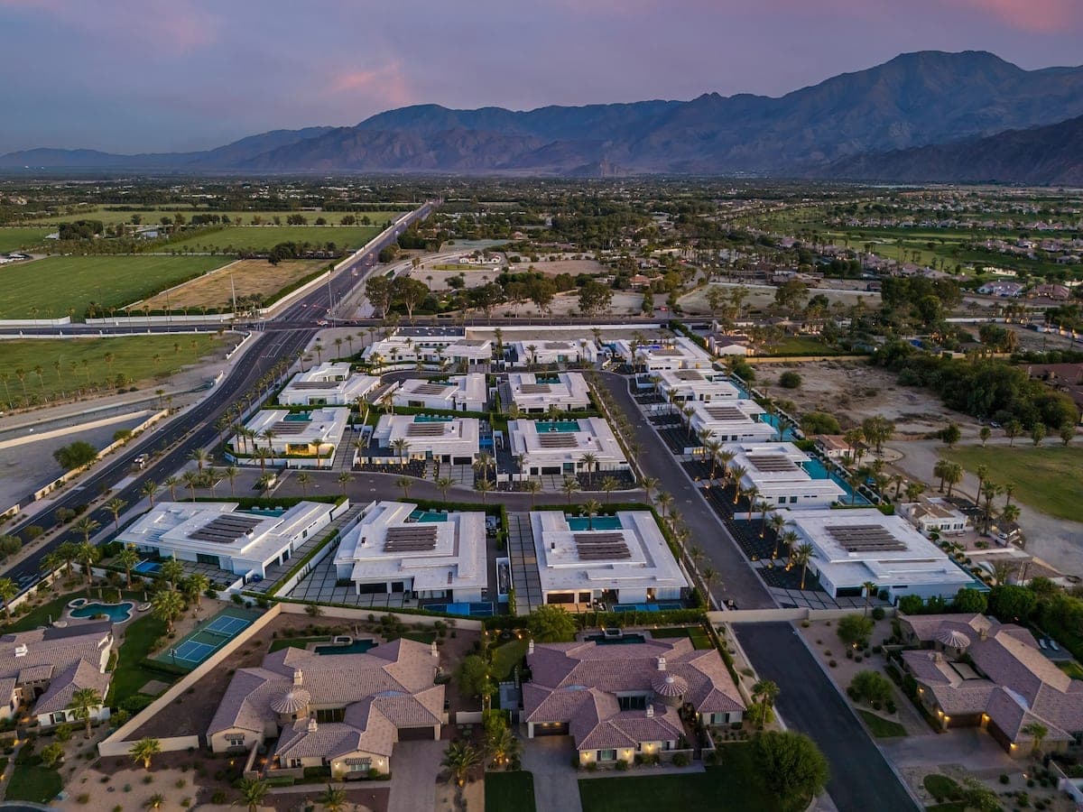 Bravo Villa #13 - Image 61