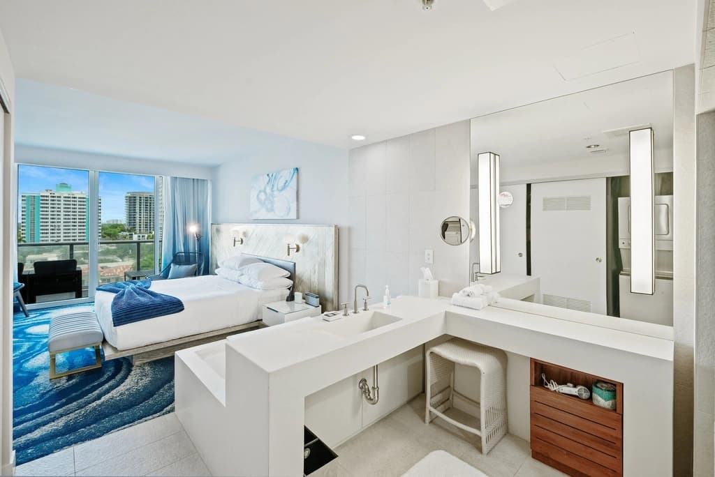 Azure Condo #804 - Image 10