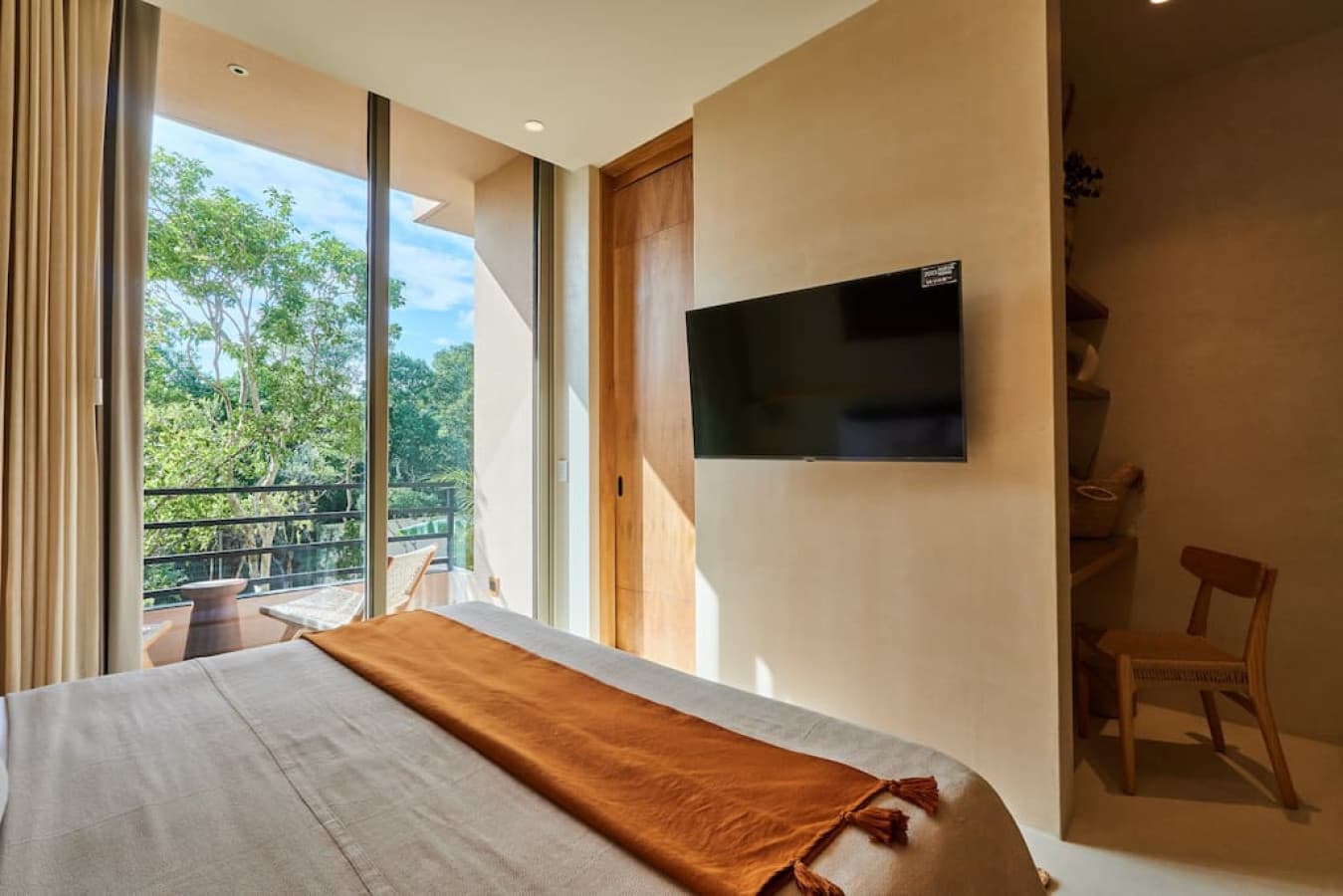 Aflora Residence 208 - Image 4