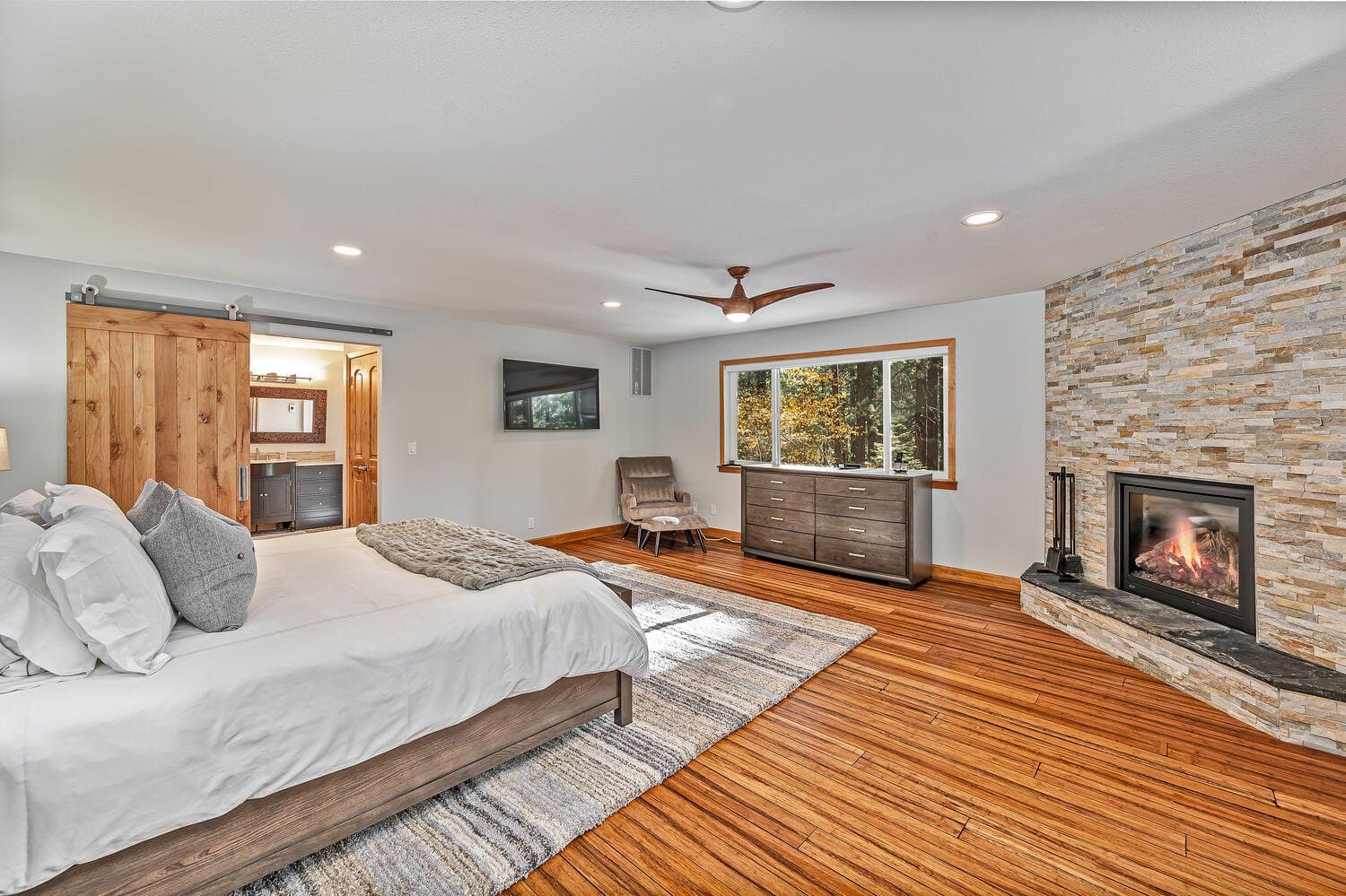 Lynda House - Image 10