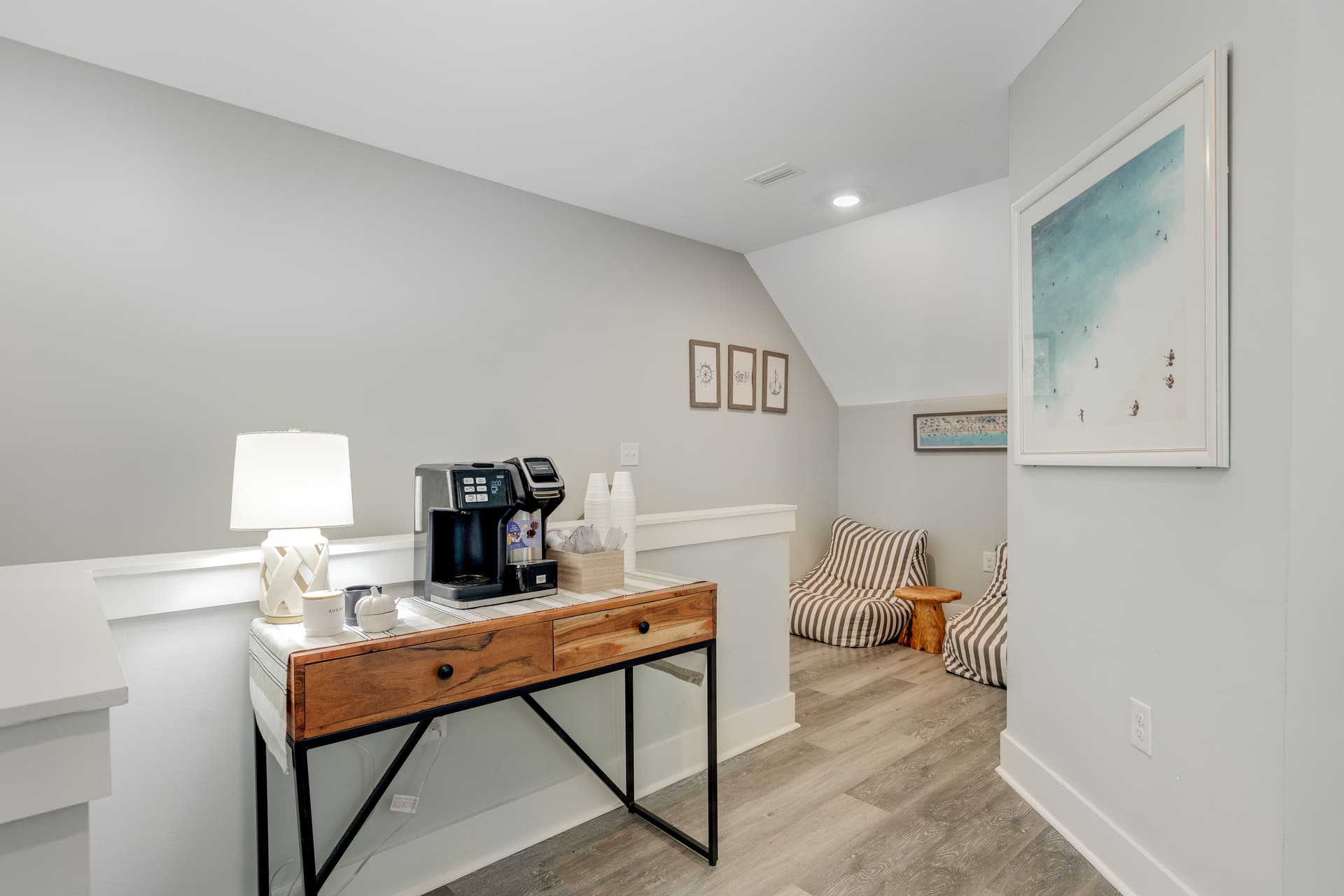 Porches N' Paradise House - Image 10