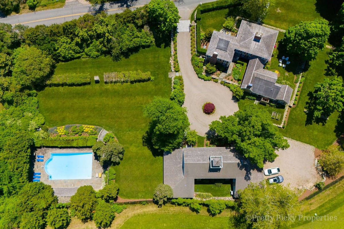 Port Manor - Image 2