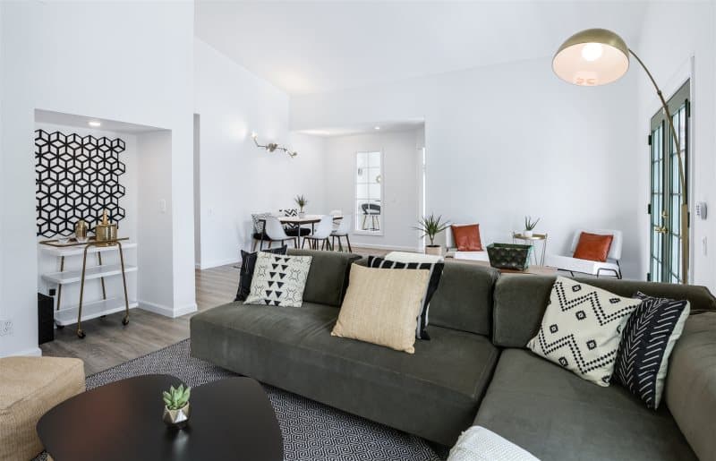 Desert Green Serenity - Image 5