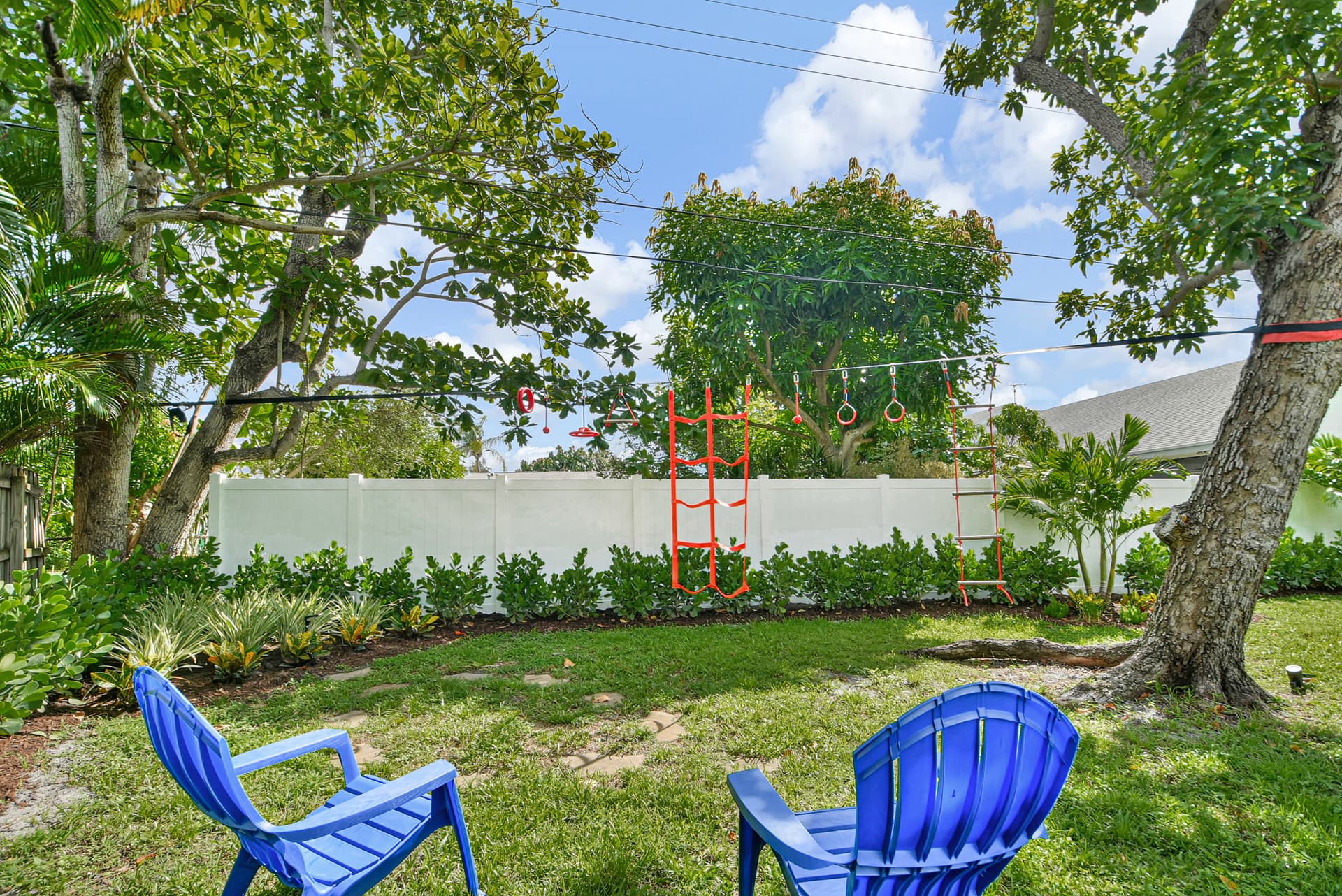 Bluebird House - Image 57