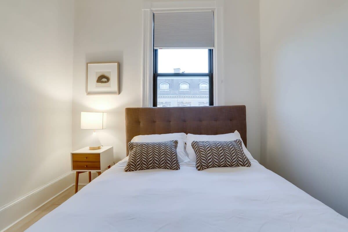 Vantage Residence - Image 16