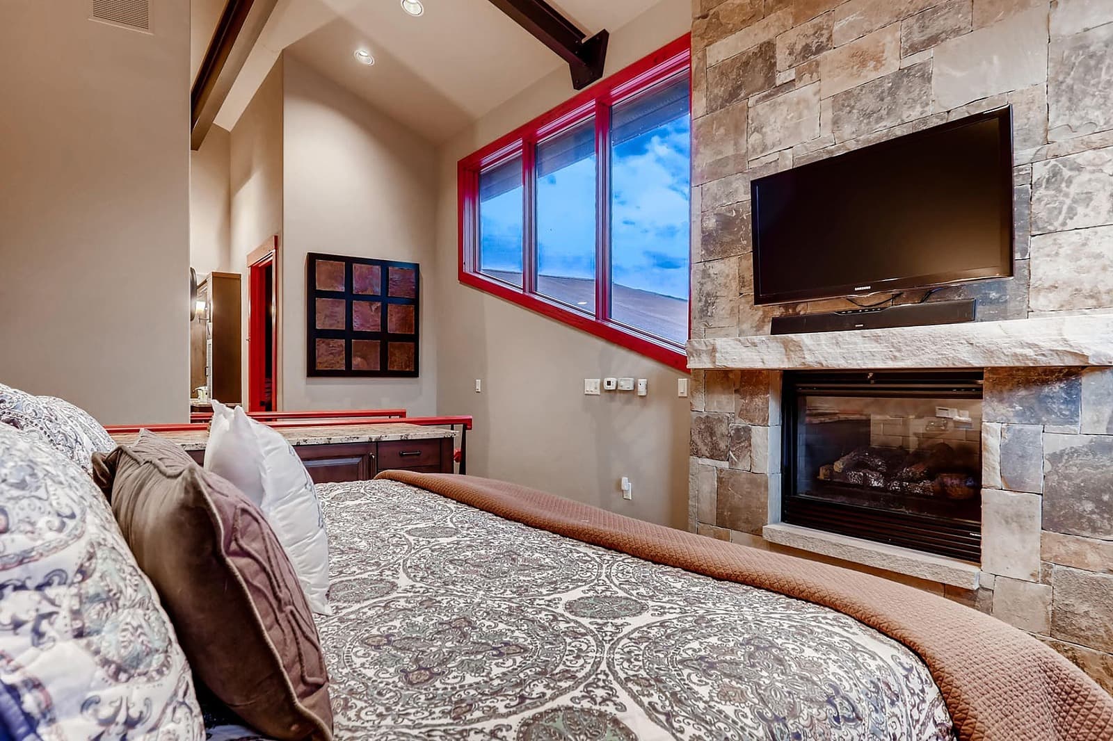 Snow Manor - Image 30