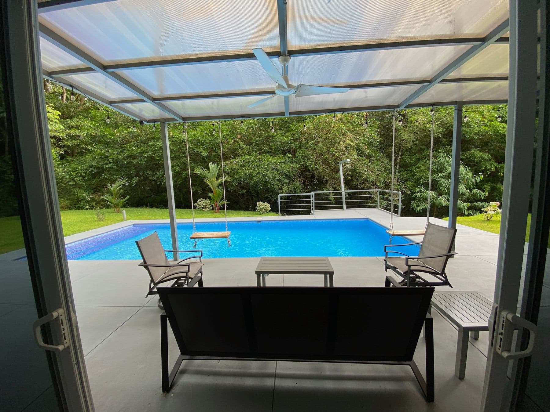 South Family Home - Image 31