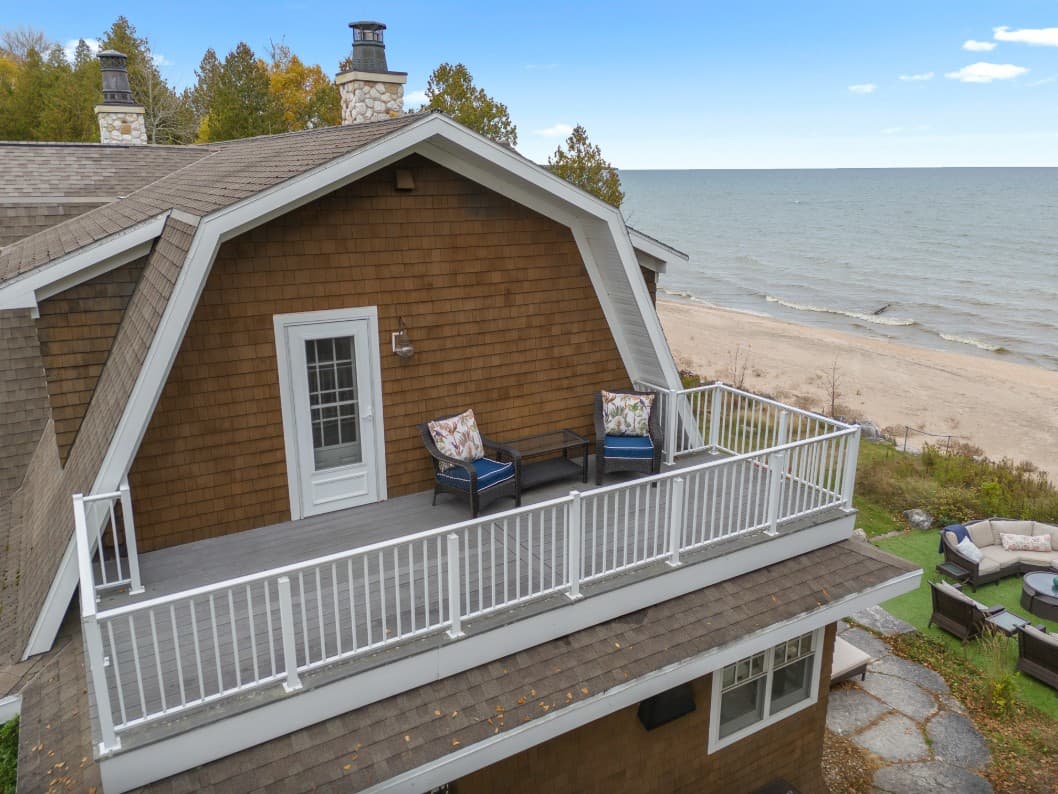 Goettelman's Lake House - Image 65