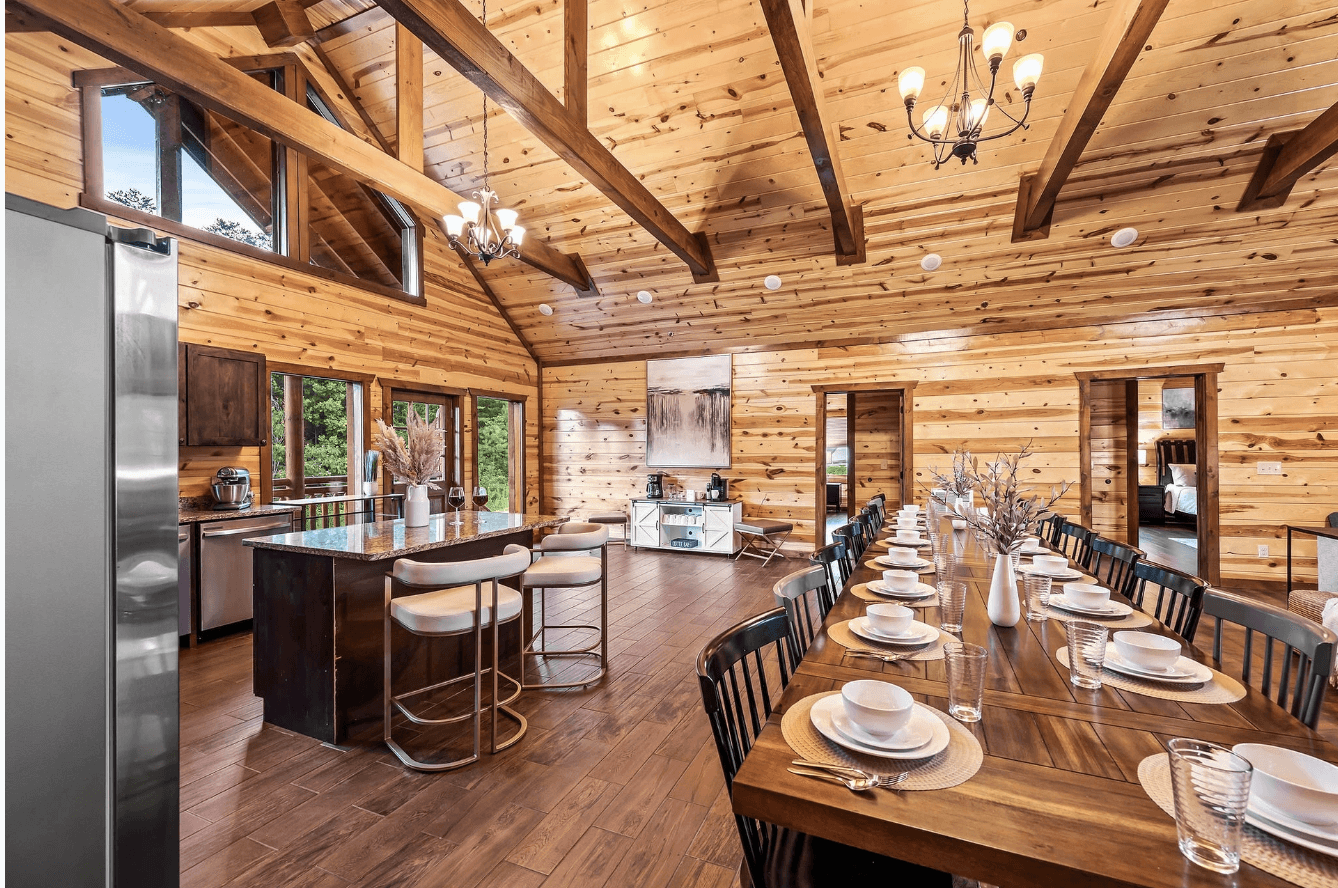 Smokey's Paradise - Image 7