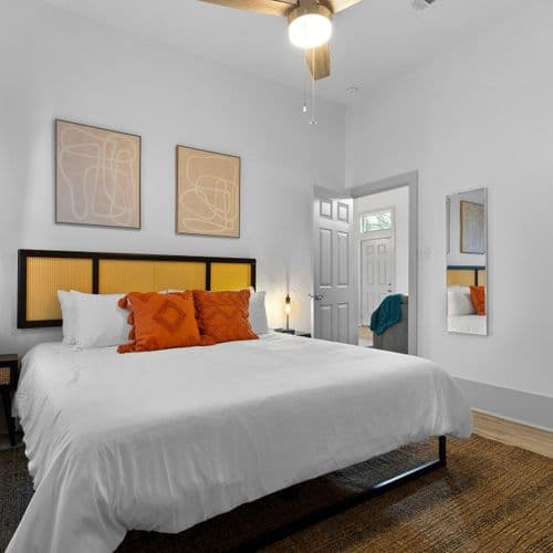 House of Vibes - Image 12