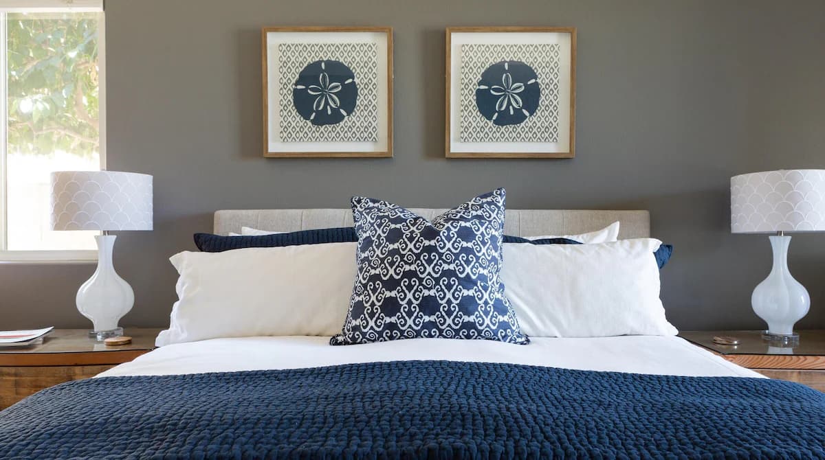 Lake View Home - Image 16