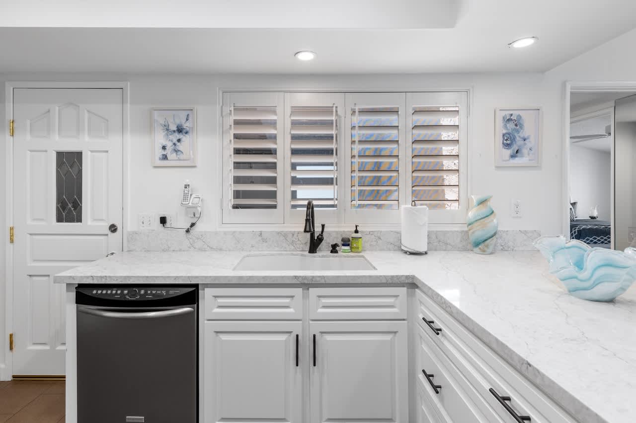 Desert Flower Condo - Image 12