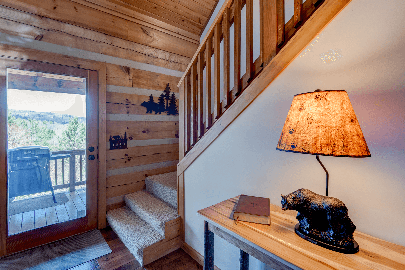 Cozy Bear Cabin - Image 12